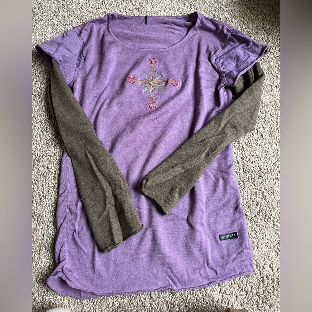 Vintage Athleta long sleeve